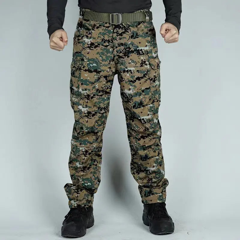 Men's Tactical Camouflage Pants for Outdoor Activities
